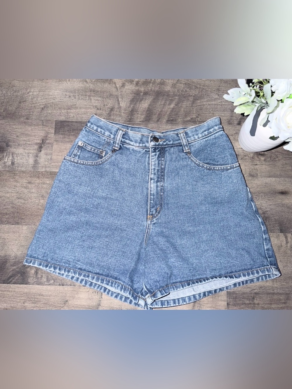 Vintage Esprit High-Waist Blue Denim Shorts